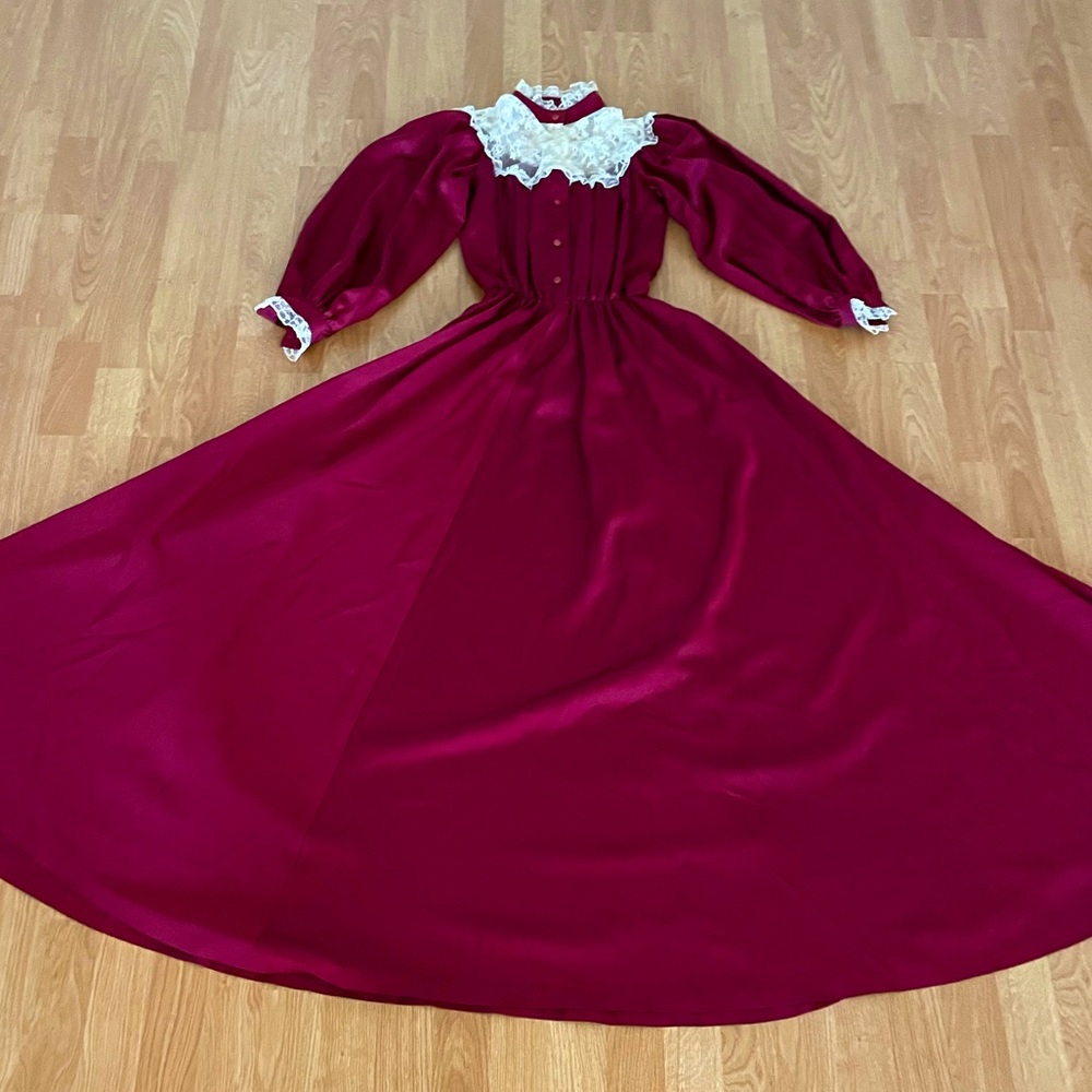 Vintage 70s puff sleeve Laura Ashley style dress